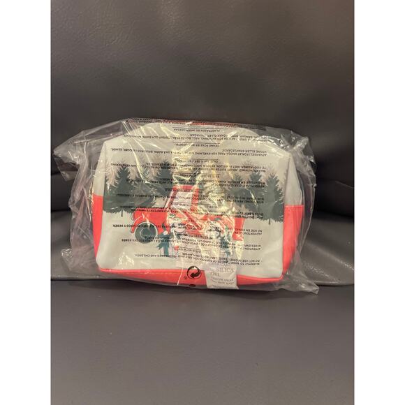 Disney Christmas Loungefly Mickey and Minnie farm tree make up bag - Picture 3 of 3